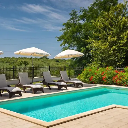 Villa Modern Eva With Pool Near Buje *