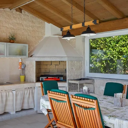 Modern Eva With Pool Near Buje